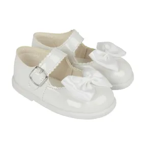 Baypods White patent first walker bow shoes